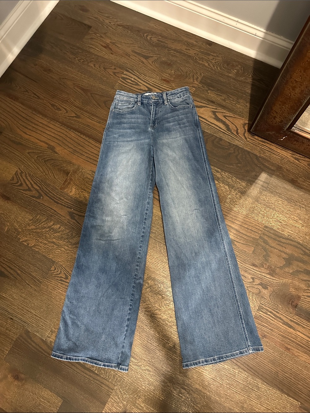 Wide Leg Women's Jeans in Light Blue